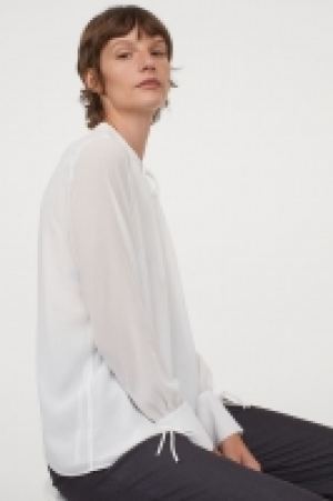 Blouse avec détails noués 7.99 €