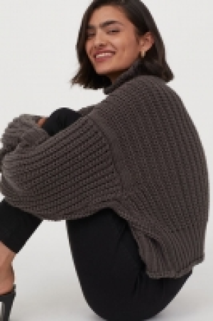Pull côtelé à col roulé 10.99 €