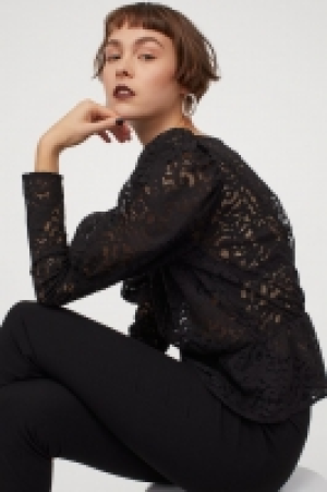 Blouse en dentelle 9.99 €