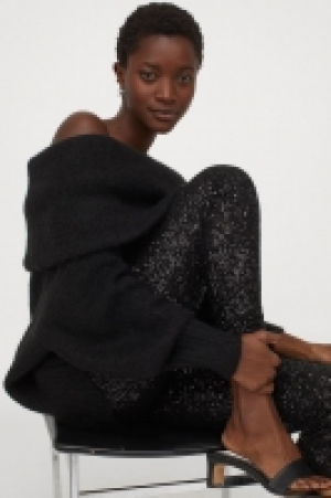Pull épaules nues 12.99 €