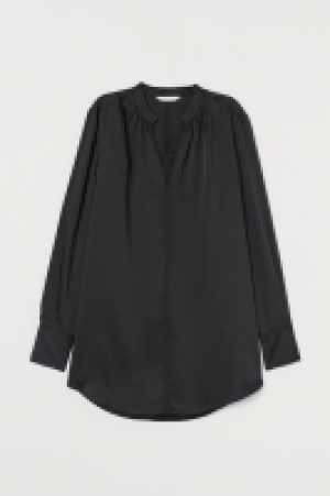 Blouse longue en satin 10.99 €
