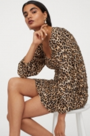 Robe froncée en satin 8.99 €