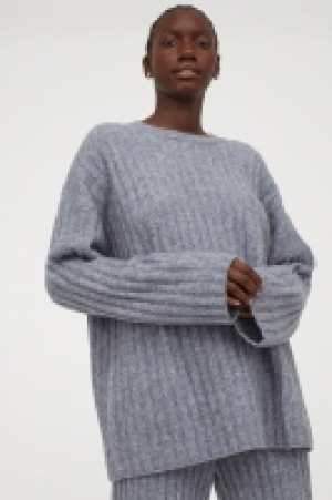 Pull côtelé en laine mélangée 17.99 €