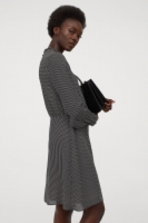 Robe à col plissé 10.99 €