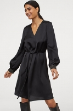 Robe en satin 24.99 €