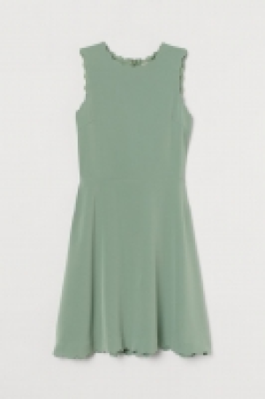 Robe à bords festonnés 15.99 €