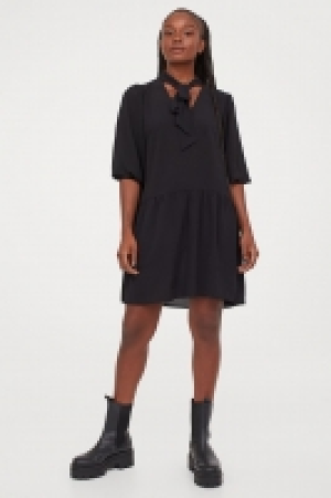 Robe avec liens à nouer 7.99 €