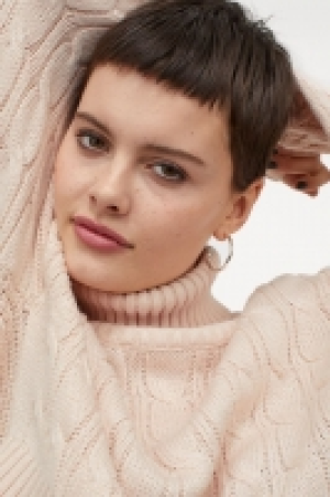 Pull en maille torsadée 15.99 €