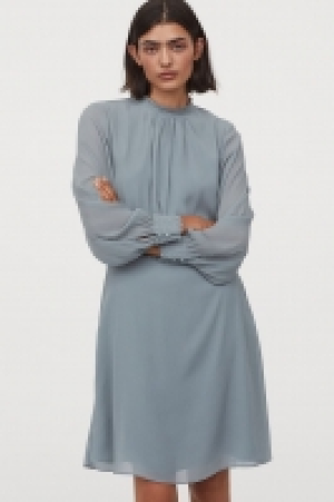 Robe à col plissé 17.99 €