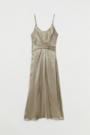 Robe en satin 22.99 €