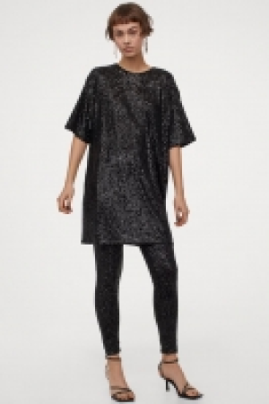 Robe à paillettes 8.99 €