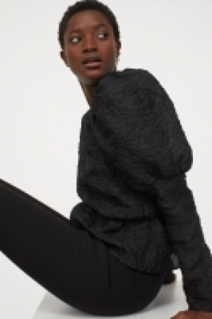 HM  Blouse en tissu jacquard