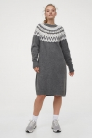 HM  Robe en maille jacquard