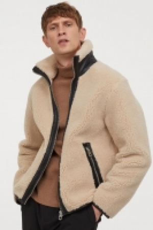 Veste en tissu peluche 34.99 €