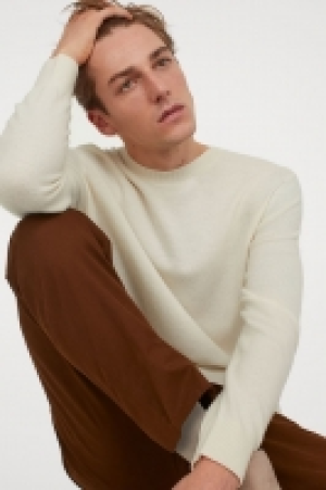 Pull en laine mérinos 24.99 €