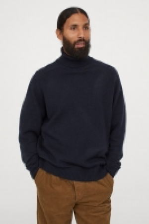 Pull col roulé en maille fine 14.99 €