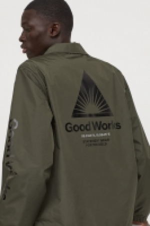 Veste coupe-vent déperlante 17.99 €
