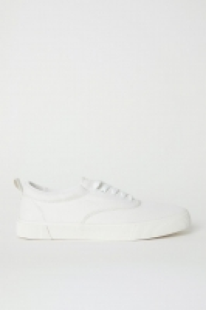 Tennis en toile 8.99 €