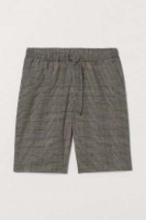 Short Relaxed Fit 17.99 €