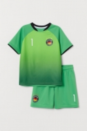 Tenue de football 8.99 €