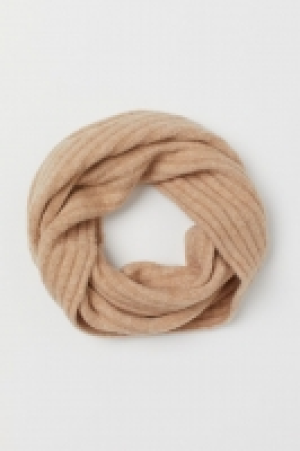 Snood en maille côtelée 4.99 €