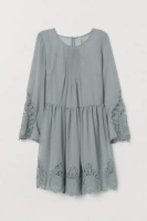 Robe avec dentelle 23.99 €