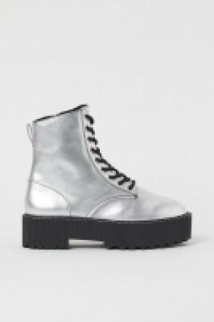 Bottines à plateforme 13.99 €