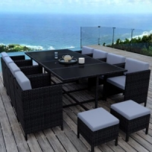   929.00 €