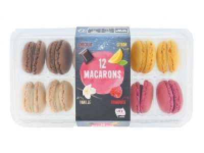 12 macarons 2.84 €