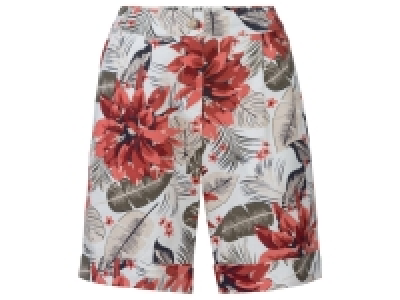 Short en lin 7.99 €