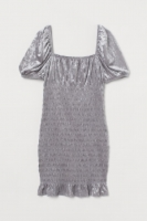 Robe smockée en velours 5.99 €