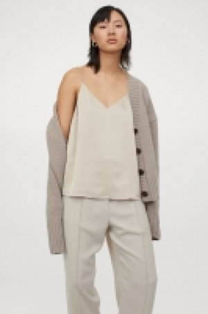 Top à bretelles fines en satin 9.99 €