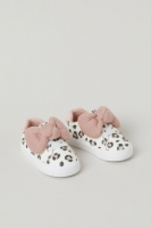 HM  Sneakers avec nud