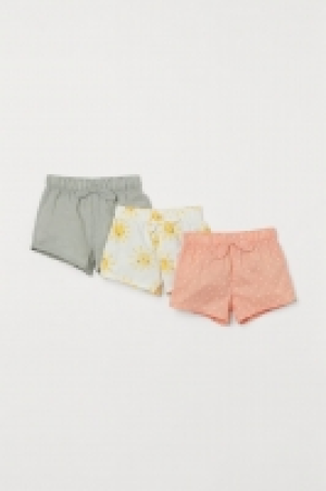 Lot de 3 shorts en coton 7.99 €