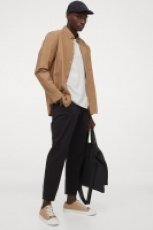 Chino Regular Fit 7.99 €