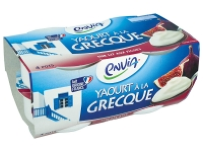 Yaourt à la grecque sur lit de figue