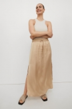Jupe en satin 9.99 €