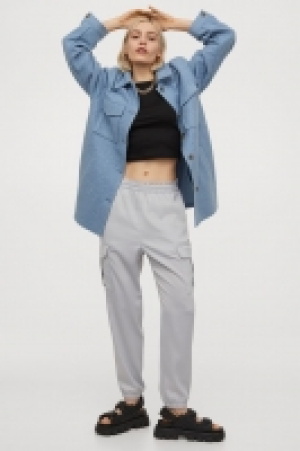 Pantalon cargo en satin 12.99 €