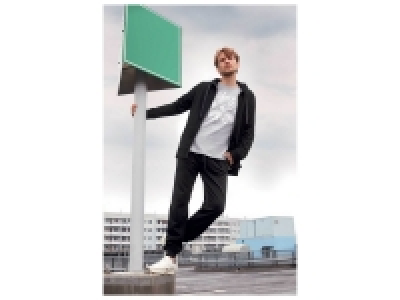 Sweat zippé 12.99 €