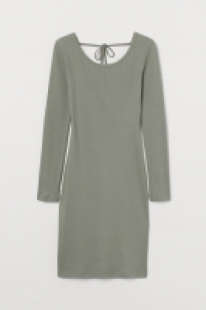 Robe côtelée 8.99 €
