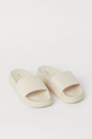 Chaussures de piscine 9.99 €