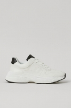 Sneakers à semelle épaisse 27.99 €