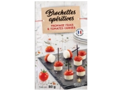 9 brochettes de fromage frais et tomates cerises