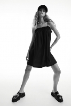 Robe en coton 8.99 €