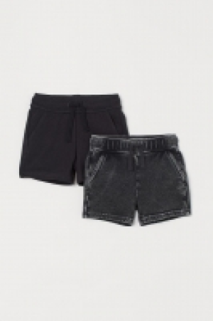 Lot de 2 shorts en molleton 11.99 €