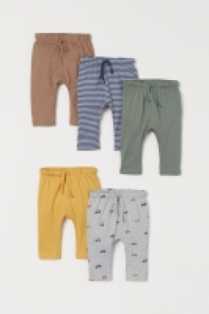 Lot de 5 pantalons en coton 17.99 €