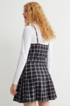 Robe courte 7.99 €
