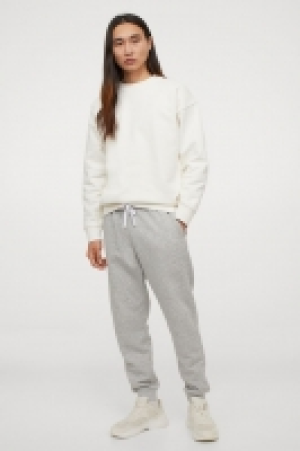 Pantalon jogger Regular Fit 6.99 €