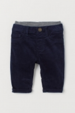 Pantalon en velours côtelé 6.99 €