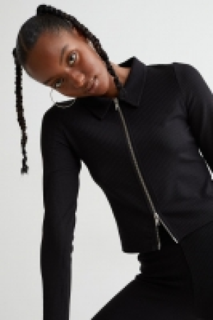 Gilet avec col 7.50 €